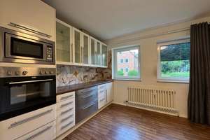 Vermietete 2,5-Zimmer-Erdgeschosswohnung mit Terrasse und direkter Parklage in Kiel-Elmschenhagen – Die vollständige Adresse der Immobilie erhältst du vom Anbieter., 24146 Elmschenhagen, Kiel – Vorschaubild 4