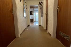 Lichtdurchflutete 3 Zimmerwohnung - von Privat - frei – Friedrich-Engels-Bogen 10, 81735 Neuperlach, München – Vorschaubild 2
