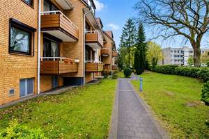 In absoluter Ruhe Wohnen: 4-Zimmer-Wohnung mit 2 Loggien und TG-Stellplatz! – Die vollständige Adresse der Immobilie erhältst du vom Anbieter., 22045 Jenfeld, Hamburg – Vorschaubild 2