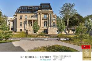 GARTENBLICK-WOHNUNG - LUXURIÖS WOHNEN IN HISTORISCHEM GEBÄUDE