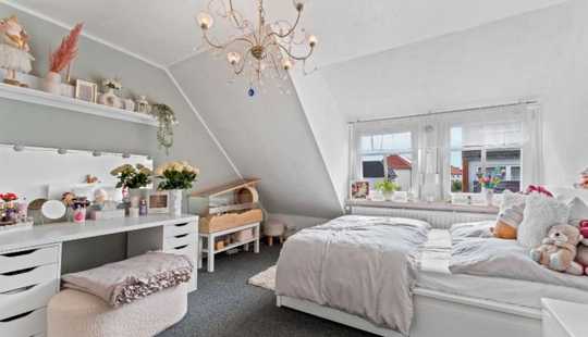 Bild von Viel Raum für Wohnträume: Zweifamilienhaus mit Ausbaumöglichkeit