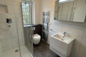 Gemütliche 2 Zimmerwohnung im Martinsviertel mit zusätzlichem ca. 10,5 qm Mansardenzimmer im DG – Die vollständige Adresse der Immobilie erhältst du vom Anbieter., 64289 Darmstadt-Nord, Darmstadt – Vorschaubild 2