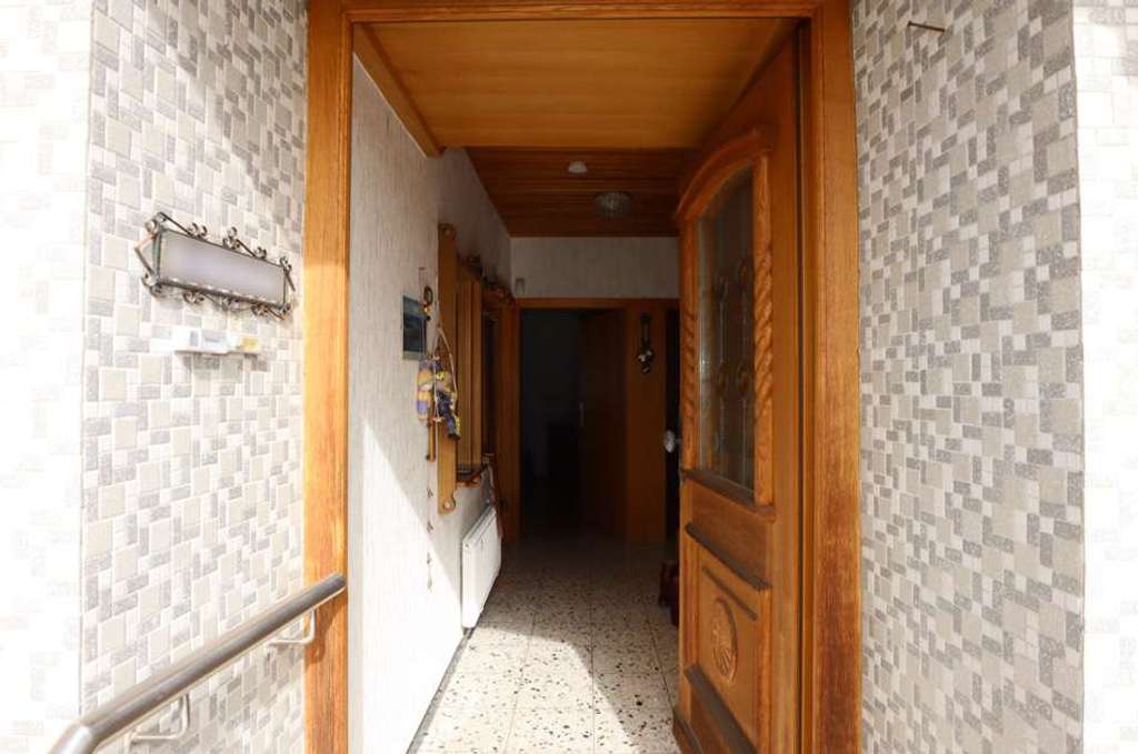 Immobilie in Üdersdorf - Gemütliches Wohnhaus (Reihenmittelhaus) mit Potenzial, Garage und Wintergarten Üdersdorf (9) - Bild 3