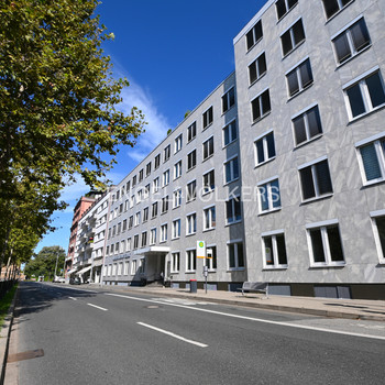 Büro- oder Praxisflächen nur wenige Meter vom Wasserturm!