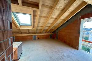 Bestens ausgestattetes NEUBAU-Reiheneckhaus in Großkarolinenfeld! – Die vollständige Adresse der Immobilie erhältst du vom Anbieter., 83109 Großkarolinenfeld – Vorschaubild 3