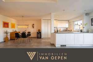 Maisonettewohnung mit vier Zimmern, Galerie und Balkon im Rathausviertel