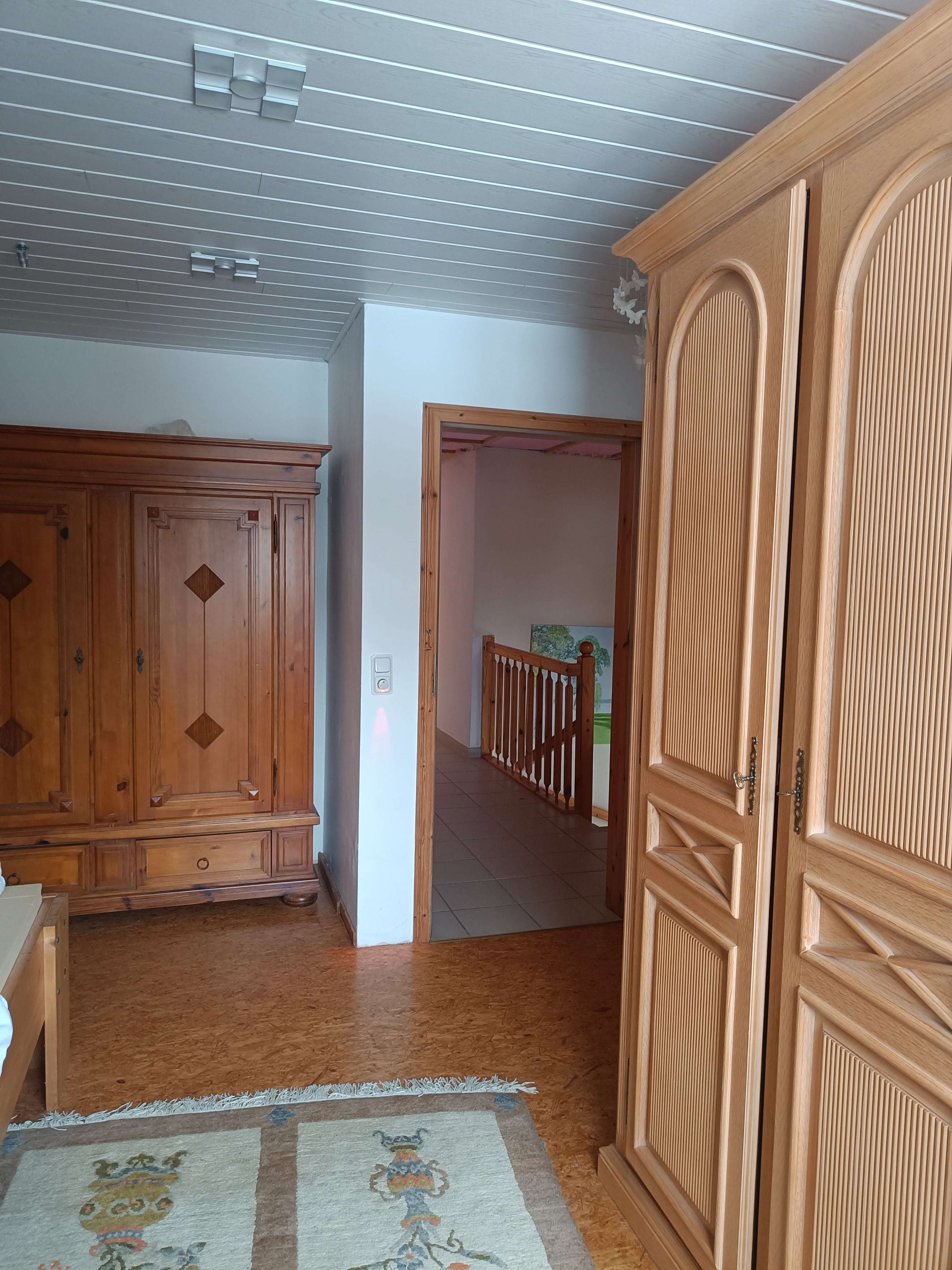 Immobilie in Asbach - Großzügiges und sehr gepflegtes Einfamilienhaus in schöner Lage in Asbach - Bild 2