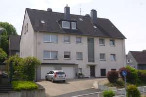 Großzügige DG-Wohnung mit Garage inkl. Wallbox