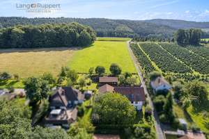 Idyllisches Zweifamilienhaus mit Pferdekoppel, großem Grundstück und grenzenloser Natur – Die vollständige Adresse der Immobilie erhältst du vom Anbieter., 64689 Grasellenbach – Vorschaubild 2
