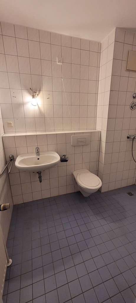 Immobilie in Ulm - Schöne helle 1-Zimmer-Whg. mit Balkon in der Seniorenresidenz Friedrichsau! - Bild 4
