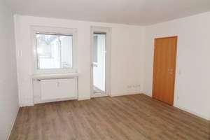 Helle 2 Zimmer mit Balkon, moderne Ausstattung, Bad mit Dusche, guter Schnitt, separate Küche – Schild 3, 38100 Innenstadt, Braunschweig – Vorschaubild 2