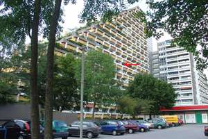 Münchner 1-Zi. Appartement mit Balkon/Loggia, Tiefgarage und Kellerabteil in Oberföhring, vermietet – Fritz-Meyer-Weg 55, 81925 Oberföhring, München – Vorschaubild 3