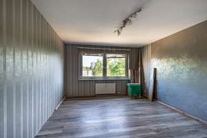 Frankfurt Sossenheim: Großzügige 4-Zimmer-Wohnung mit Balkon und durchdachtem Grundriss – 65936 Sossenheim, Frankfurt am Main – Vorschaubild 12