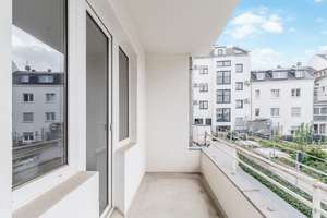 3-Zimmer Wohnung mit zwei Balkonen und großem Gestaltungspotenzial in Düsseldorf-Stadtmitte – Die vollständige Adresse der Immobilie erhältst du vom Anbieter., 40211 Stadtmitte, Düsseldorf – Vorschaubild 12