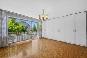 Sommer am Pool, Winter am Kamin und ein Gartenparadies für die ganze Familie. – Die vollständige Adresse der Immobilie erhältst du vom Anbieter., 89331 Burgau – Vorschaubild 32