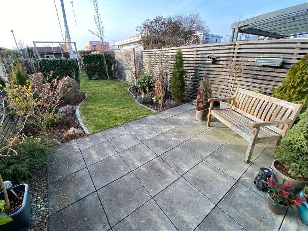 Immobilie in Unterensingen - Neuwertiges Reihenhaus für die Familie
 - Bild 2