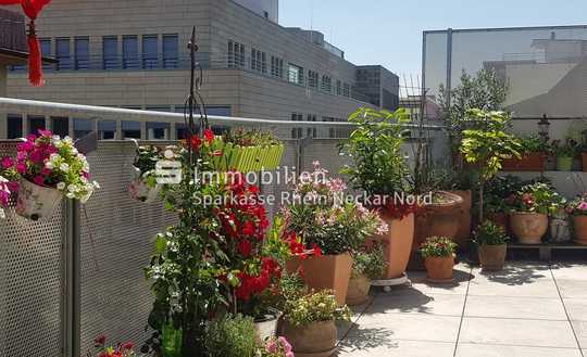 Dachterrasse trifft Innenstadtlage – Penthouse mit Potenzial