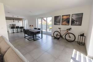 Modernes Einfamilienhaus (Baujahr 2020) mit Pool, Doppelgarage und PV-Anlage in Wegberg-Klinkum – Die vollständige Adresse der Immobilie erhältst du vom Anbieter., 41844 Wegberg – Vorschaubild 20