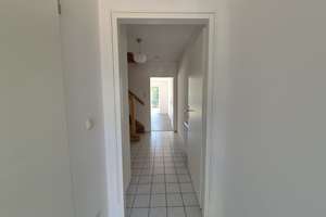 Modernisiertes 5-Zimmer-Reihenmittelhaus mit Garten und ausgebautem Dachgeschoss – provisionsfrei – Am Bach 1g, 14974 Ludwigsfelde – Vorschaubild 3