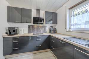 Charmantes Reihenmittelhaus mit modernisierter Ausstattung und TG-Stellplatz – Esslingen (Kreis) – Vorschaubild 4