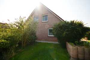 * komplett renoviert * gute Raumaufteilung * 2 Garagen * 5 min zur Nordsee * – Leer (Kreis) – Vorschaubild 5