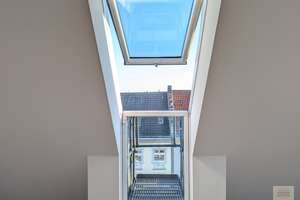 Altbau trifft Moderne: 4-Zimmer Maisonette-Wohnung – Lorettostrasse 45, 40219 Unterbilk, Düsseldorf – Vorschaubild 4