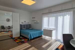 Luxuriöse 1 Zi.Wo, ganz renoviert, mit großer Terrasse, komplett ausgestattet für 1 oder 2 Personen