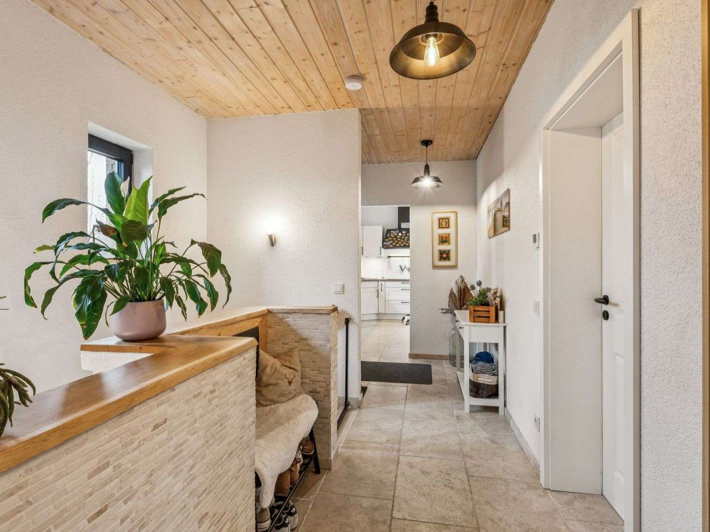 Immobilie in Asbach - Ein Zuhause zum Verlieben – hochwertig saniertes Einfamilienhaus in Traumlage am Feldrand in Asbach - Bild 9