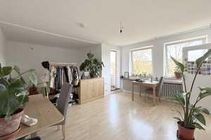 Gemütliche 1-Zimmer-Wohnung mit EBK und Balkon in Schwachhausen – Kulenkampffallee 93, 28213 Bremen – Vorschaubild 2