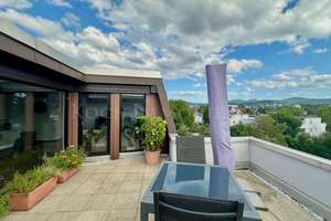 Stilvolle Penthouse-Wohnung in ruhiger und bevorzugter Aussichtslage mit Panoramaweitblick