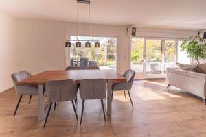 Traumhafte Wohnoase für Familien mit sehr großem schönen Garten, Einliegerwohnung und Doppelgarage – Emmendingerstraße 11, 79350 Sexau – Vorschaubild 1