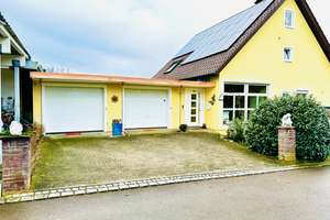 Traumhaus mit fantastischer Einliegerwohnung am Waldrand (Tobel) in Überlingen - Hödingen – Die vollständige Adresse der Immobilie erhältst du vom Anbieter., 88662 Überlingen – Vorschaubild 1