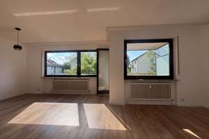 Attraktive sanierte 2,5 Zimmer im Hochparterre mit Untervermietung – Schemppstraße 36A, 70619 Riedenberg, Stuttgart – Vorschaubild 3