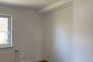 Sonnige 3-Zimmer-Wohnung mit Balkon in Hannover – Im Wölpfelde 3, 30519 Wülfel, Hannover – Vorschaubild 4