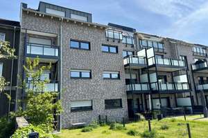 Fast neu in Fischeln: 3-Zimmer DG-Wohnung mit Süd-Terrasse, Aufzug, Erdwärmpume & Fußbodenheizung – Kölner Straße 337, 47807 Fischeln, Krefeld – Vorschaubild 4