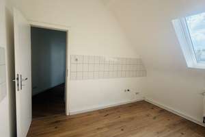 Helle 2-Zimmer-Dachgeschosswohnung im Krefelder Süden – Spinnereistr. 20, 47805 Dießem/Lehmheide, Krefeld – Vorschaubild 10