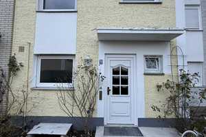 Reihenmittelhaus mit 4 Zimmern sucht Familie – Wolfshorst 40b, 13591 Berlin – Vorschaubild 1