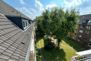 Attraktive Wohnung mit praktischem Grundriss unweit der Pferderennbahn Köln