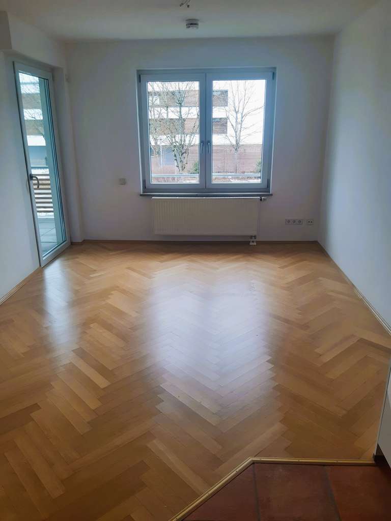 Immobilie in Putzbrunn - Senioren-Wohnung (1,5 Zimmer, 49m²) in schöner Park-Residenz - leerstehend und provisionsfrei - Bild 1
