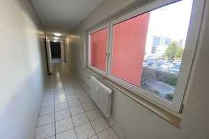 Helles & gepflegtes 1 Zimmerapartement mit Balkon in zentraler Lage von Wiesbaden! – Wittelsbacher Straße 31, 65189 Wiesbaden – Vorschaubild 11