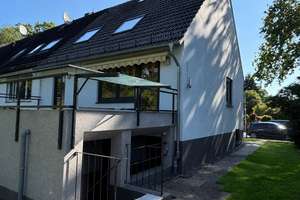 Erstbezug nach Kernsanierung - Reihenendhaus mit großem Garten und Garage in Bremen-Alt-Osterholz – Die vollständige Adresse der Immobilie erhältst du vom Anbieter., 28307 Osterholz (Ortsteil), Bremen – Vorschaubild 2