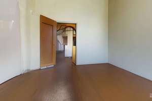 Alter Bahnhof mit Blick auf die Haardt | Gegenüber Kurpfalz Carré & Ärztehaus  | Sanierungspotential – Die vollständige Adresse der Immobilie erhältst du vom Anbieter., 67146 Deidesheim – Vorschaubild 5