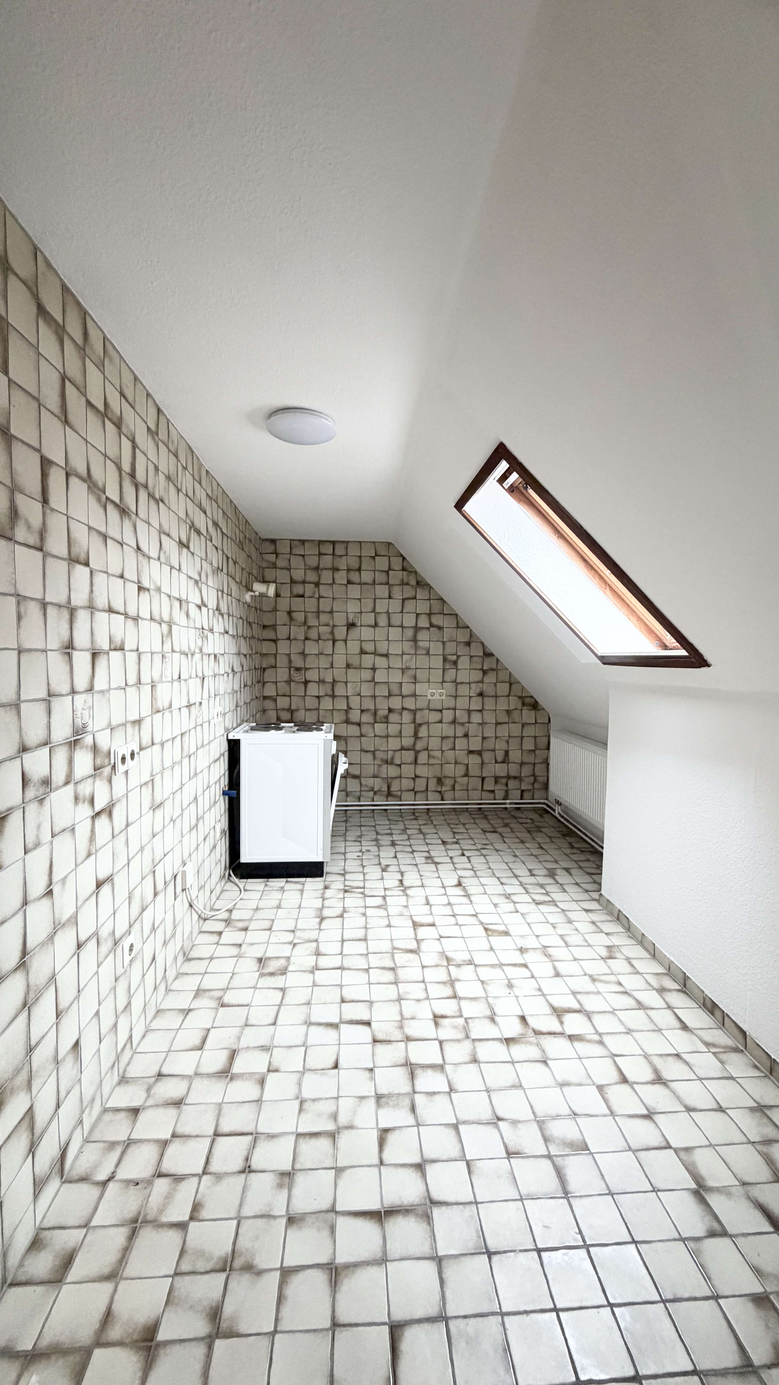 Immobilie in Coppenbrügge - Leerstehendes saniertes 3-Familienhaus + Gewerbeeinheit! Über 10% Rendite p. a. möglich - Bild 11