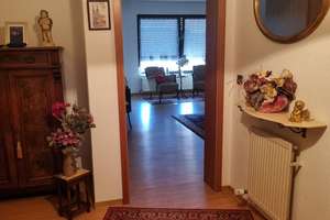 Helle 3-Zi.-Wohnung in Koblenz-Süd mit Balkon,  Aufzug & Stellplatz – Die vollständige Adresse der Immobilie erhältst du vom Anbieter., 56068 Süd, Koblenz – Vorschaubild 3