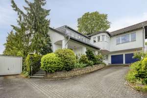 Repräsentative Villa in Bestlage mit Panoramablick über Bonn – Die vollständige Adresse der Immobilie erhältst du vom Anbieter., 53123 Duisdorf, Bonn – Vorschaubild 3