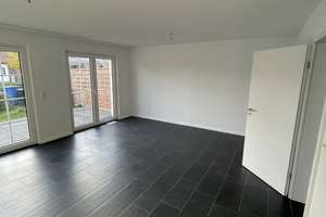 Doppelhaushälfte mit vier Zimmern in Harburg (Kreis), Seevetal Baujahr 2017 von Privat - reserviert – Die vollständige Adresse der Immobilie erhältst du vom Anbieter., 21218 Seevetal – Vorschaubild 3