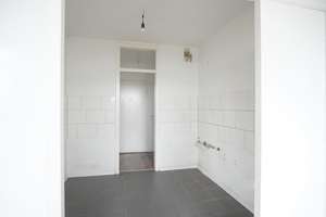 Top 3-Raum-Wohnung mit Balkon + Aufzug + Stufenloser Zugang! – Möhlenkampstraße 4, 47139 Beeck, Duisburg – Vorschaubild 6
