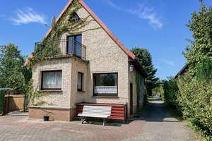 Altglienicke: freistehendes Einfamilienhaus mit Potential auf großem Grundstück in idyllischer Lage – Die vollständige Adresse der Immobilie erhältst du vom Anbieter., 12524 Altglienicke, Berlin – Vorschaubild 13