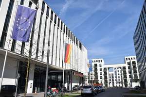 Attraktive 3-Zi.-Wohnung mit Einbauküche nahe U3, BMW & Olympiapark – Am Oberwiesenfeld 21, 80809 Am Riesenfeld, München – Vorschaubild 17
