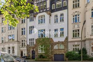 Seltene Kreuzviertel-Maisonette im Jugendstilhaus mit Balkon & Altbaucharme